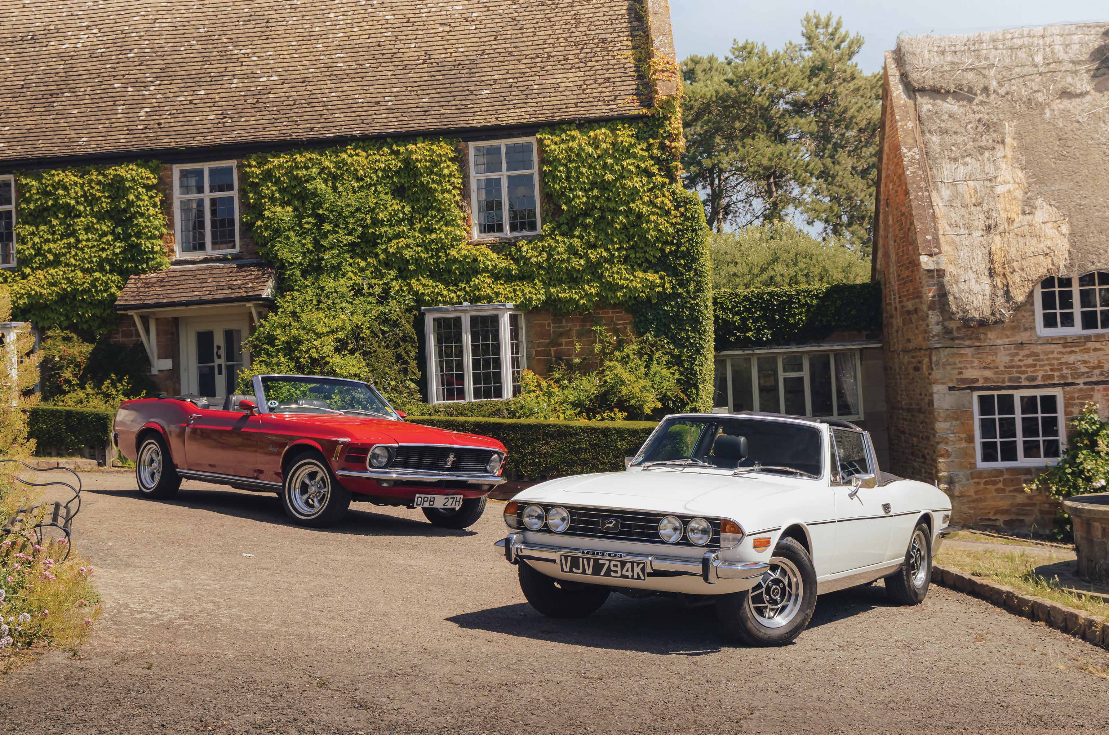 Classic & Sports Car – Triumph Stag vs Ford Mustang Convertible: unlikely rivals