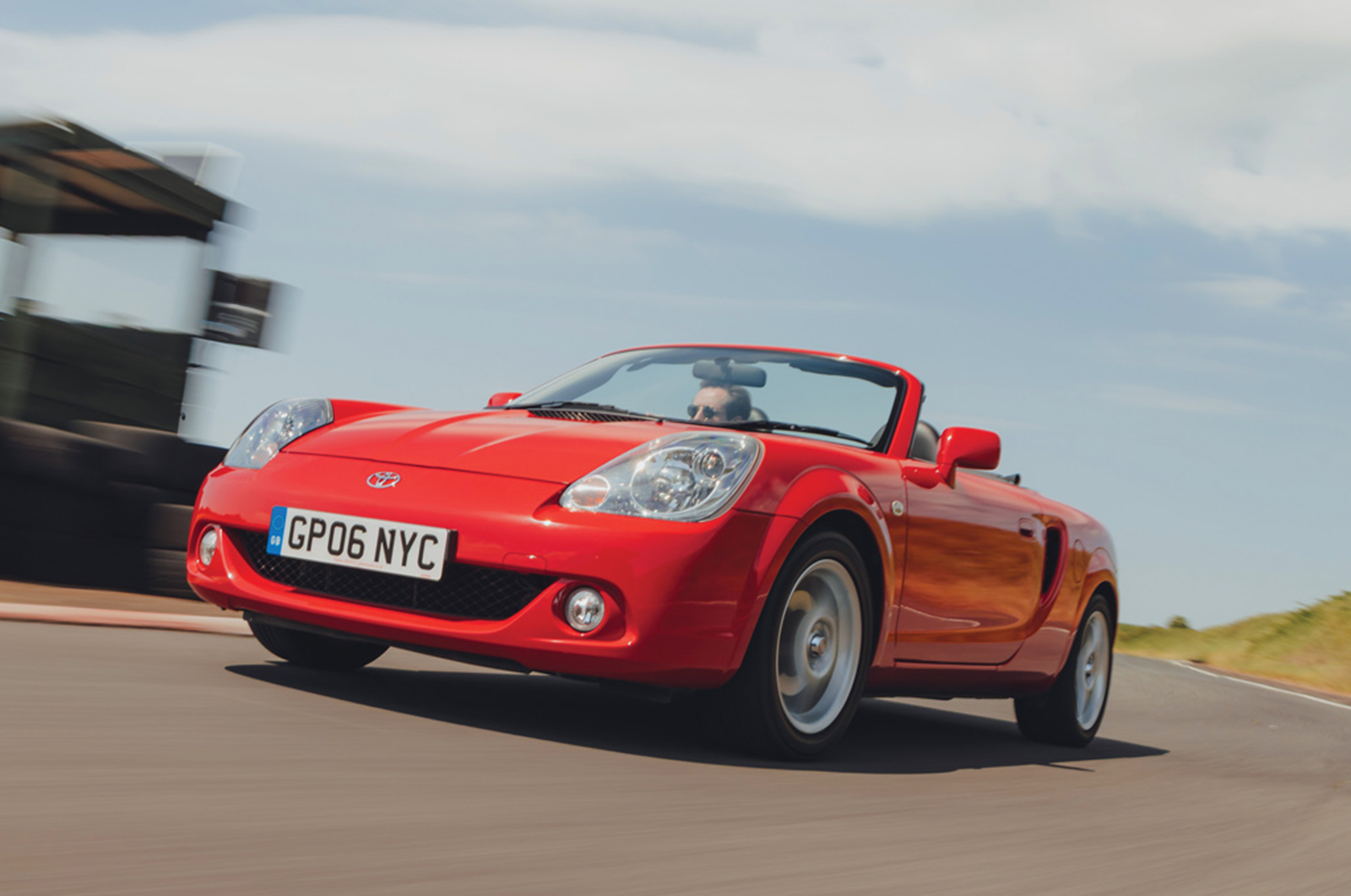 Classic & Sports Car – Bargain sports cars: 12 roadsters you can buy for £6000 or less