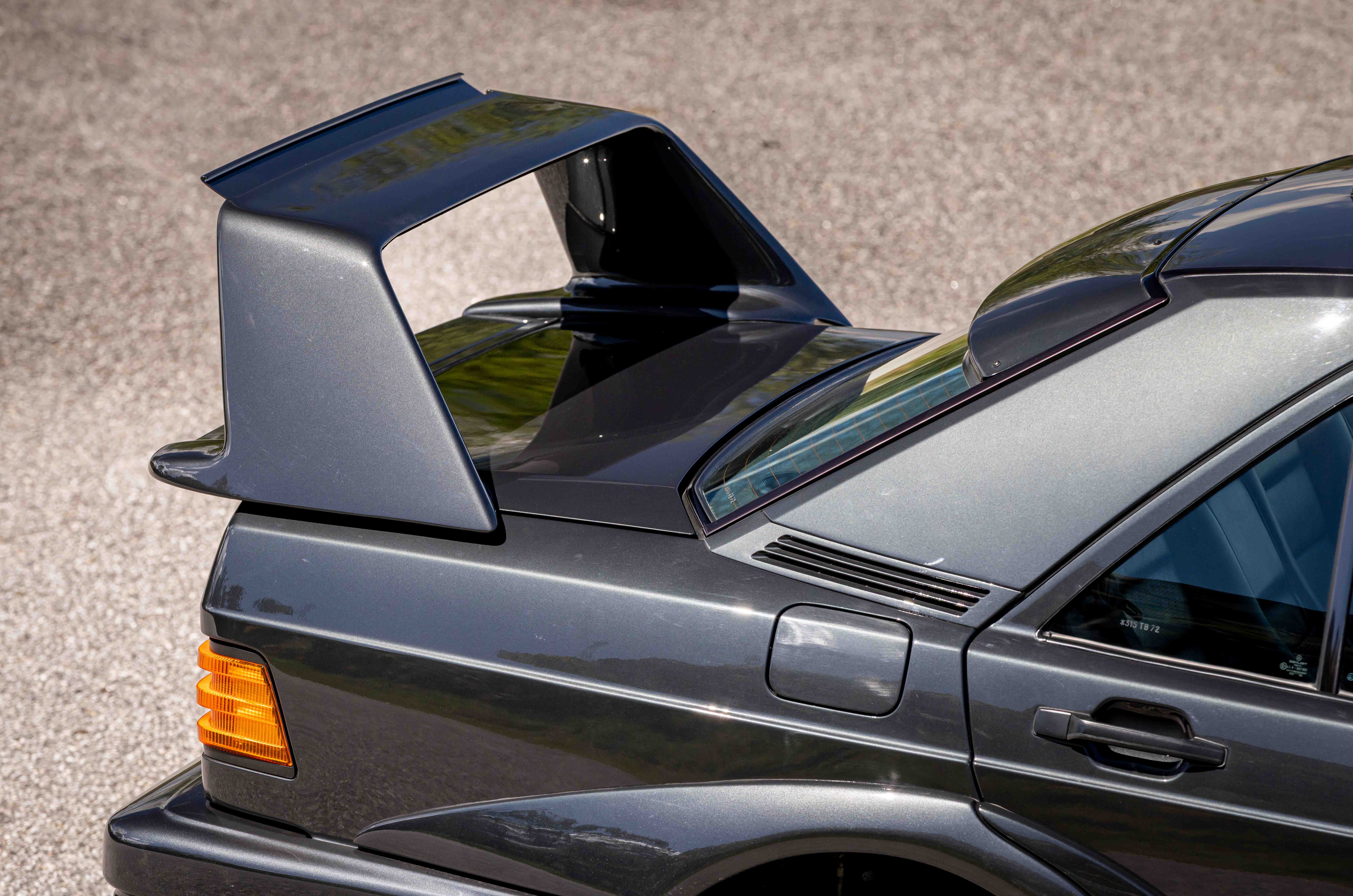 Classic & Sports Car – Mercedes-Benz 190E 2.5-16 Evolution II: wing commander