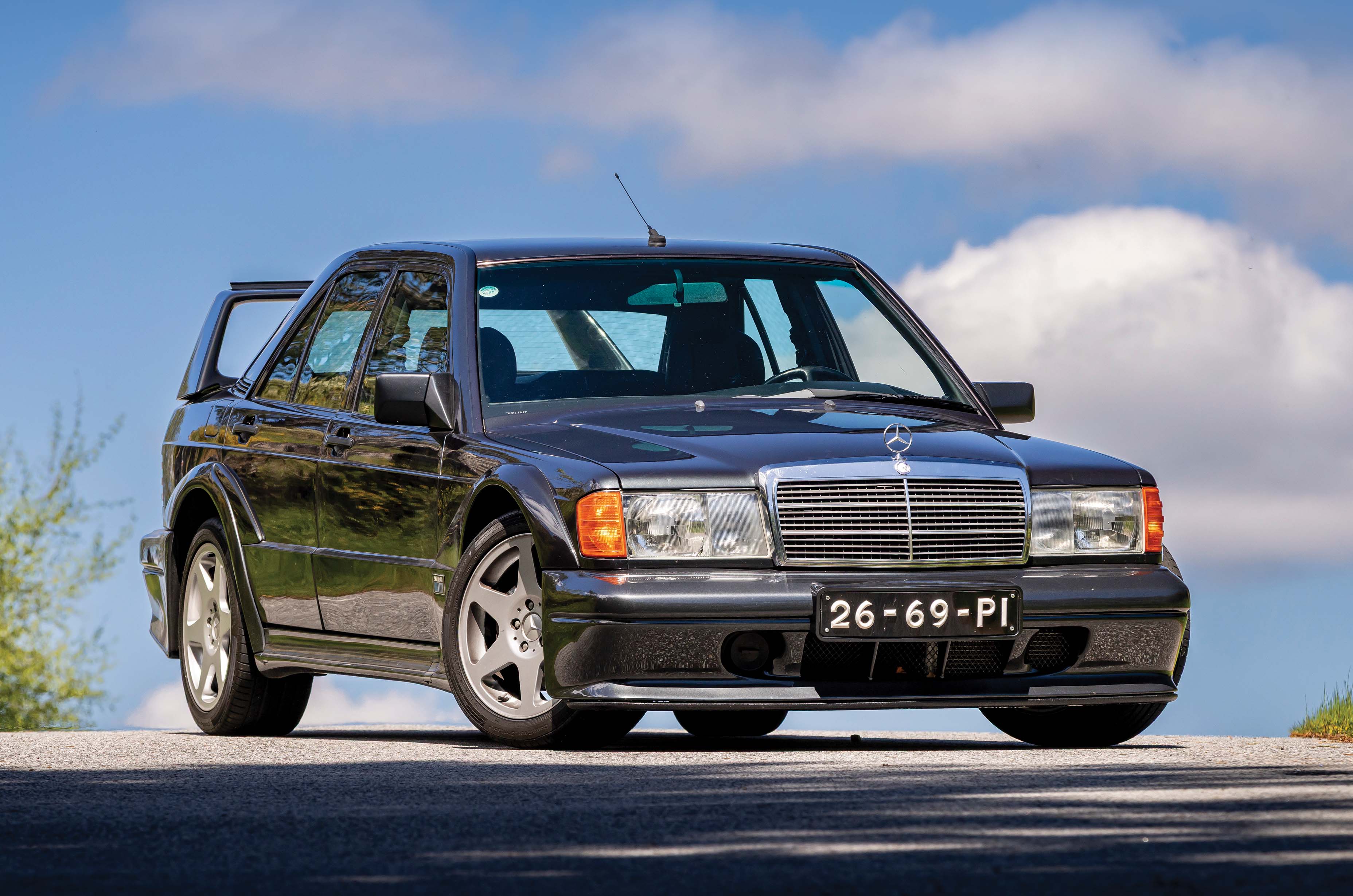 Classic & Sports Car – Mercedes-Benz 190E 2.5-16 Evo II: wing commander