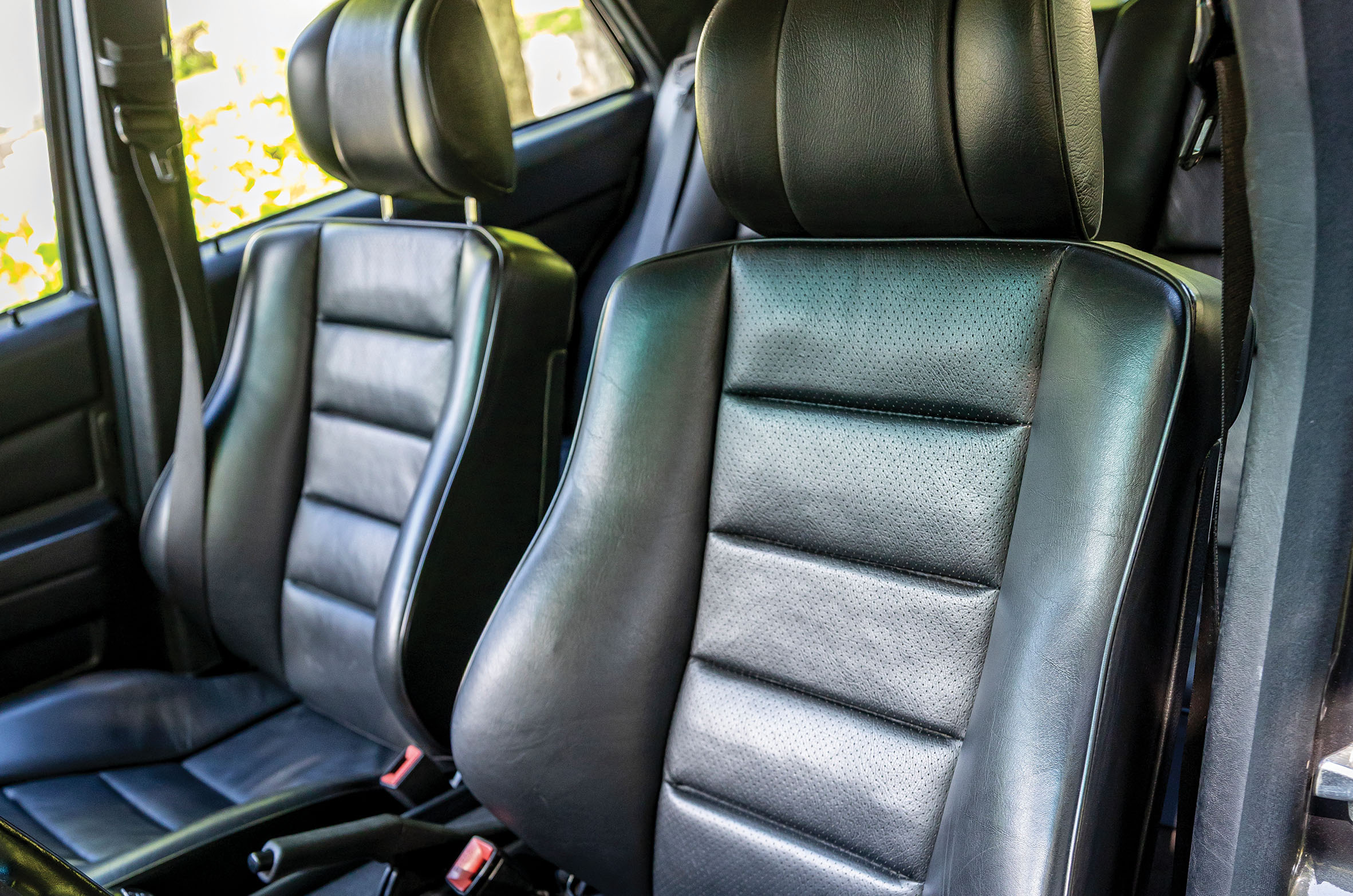 Classic & Sports Car – Mercedes-Benz 190E 2.5-16 Evolution II: wing commander