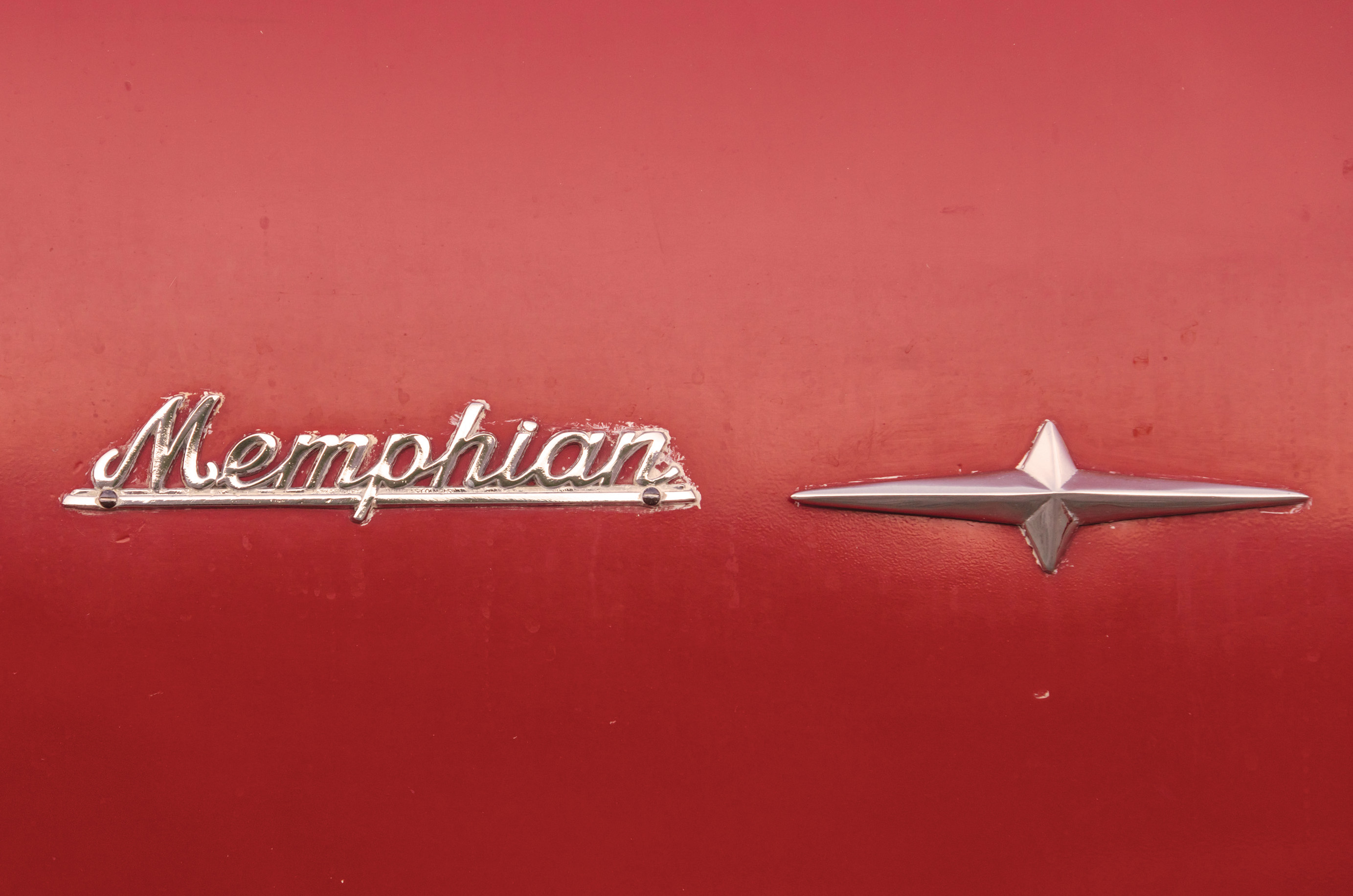 Classic & Sports Car – Pontiac Memphian ambulance: estate of emergency