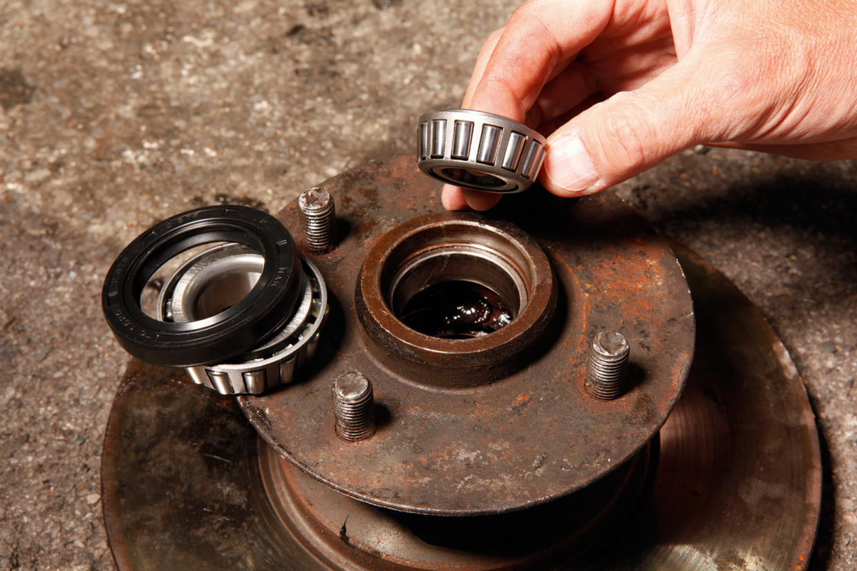 Classic & Sports Car - How to… renew a wheel bearing on your classic car
