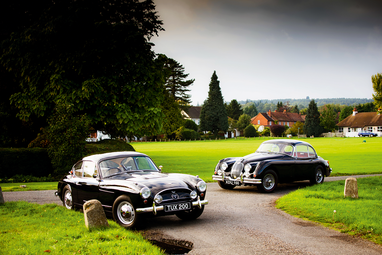 Classic & Sports Car – Midlands derby: Jensen 541R vs Jaguar XK150