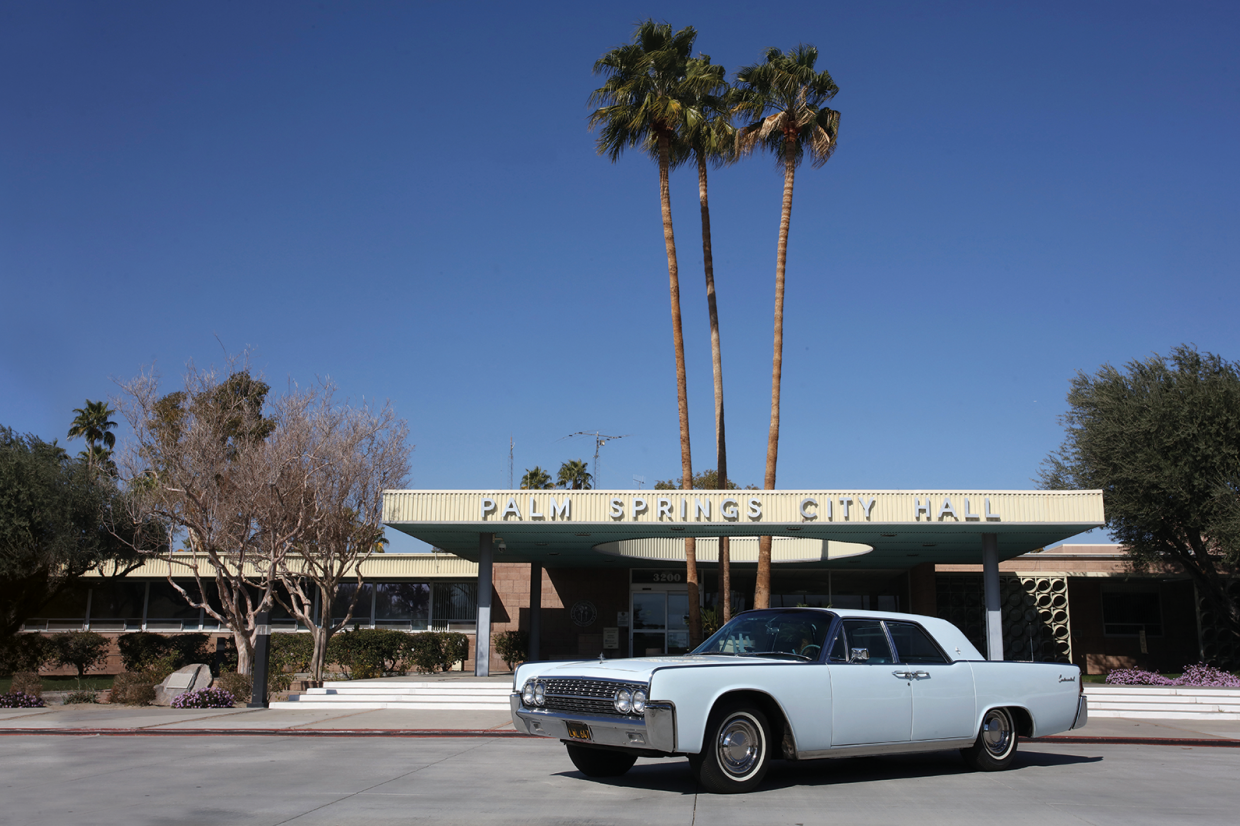 Classic & Sports Car – Continental shift: driving the Lincoln Continental