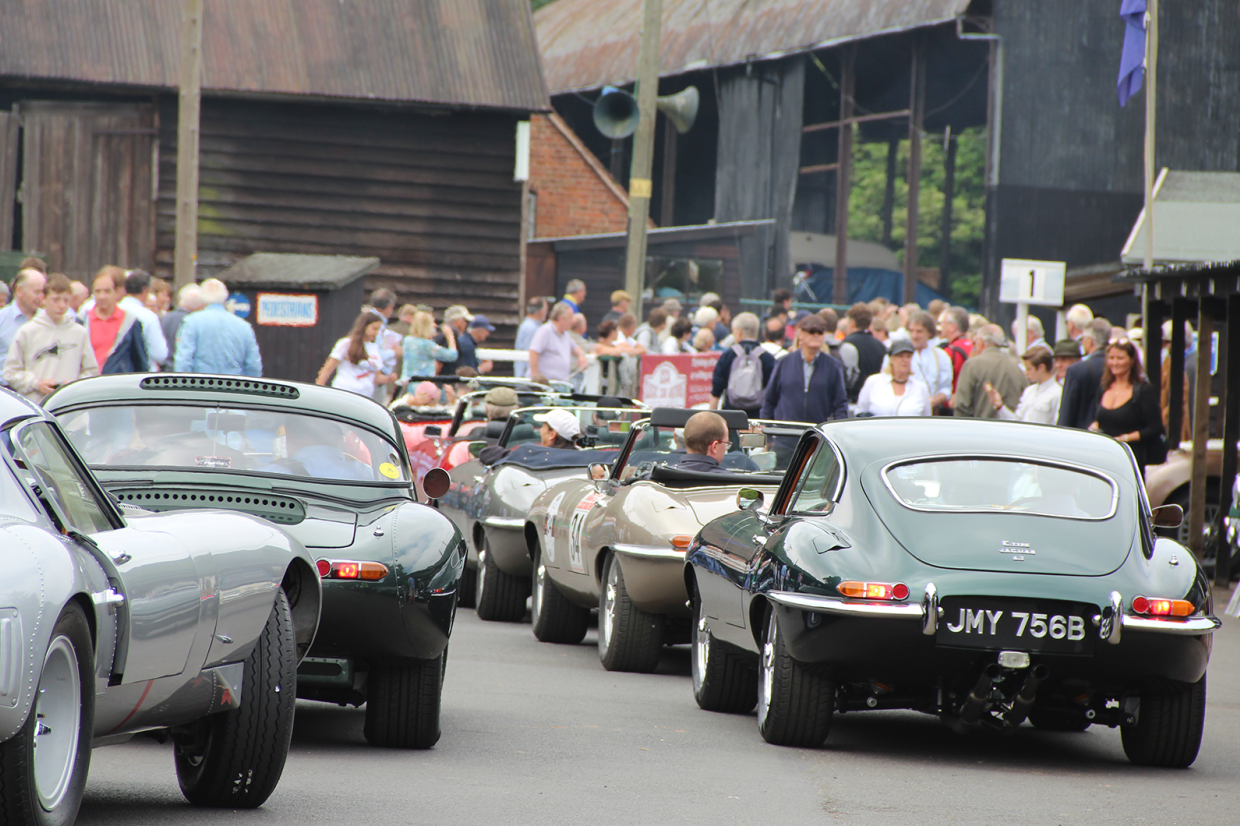 Classic & Sports Car – E-type 60