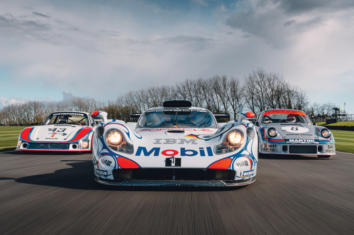 Classic & Sports Car – Porsche 911 turbo racers: blown away