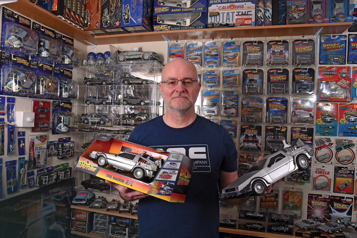 Classic & Sports Car – Also in my garage: De Lorean DMC-12 memorabilia