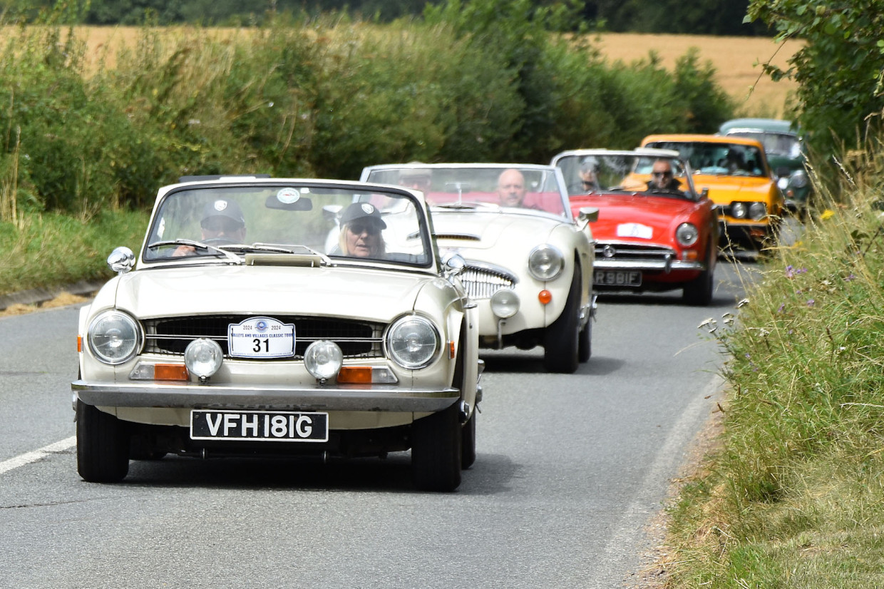 Classic & Sports Car – Valleys and Villages Tour