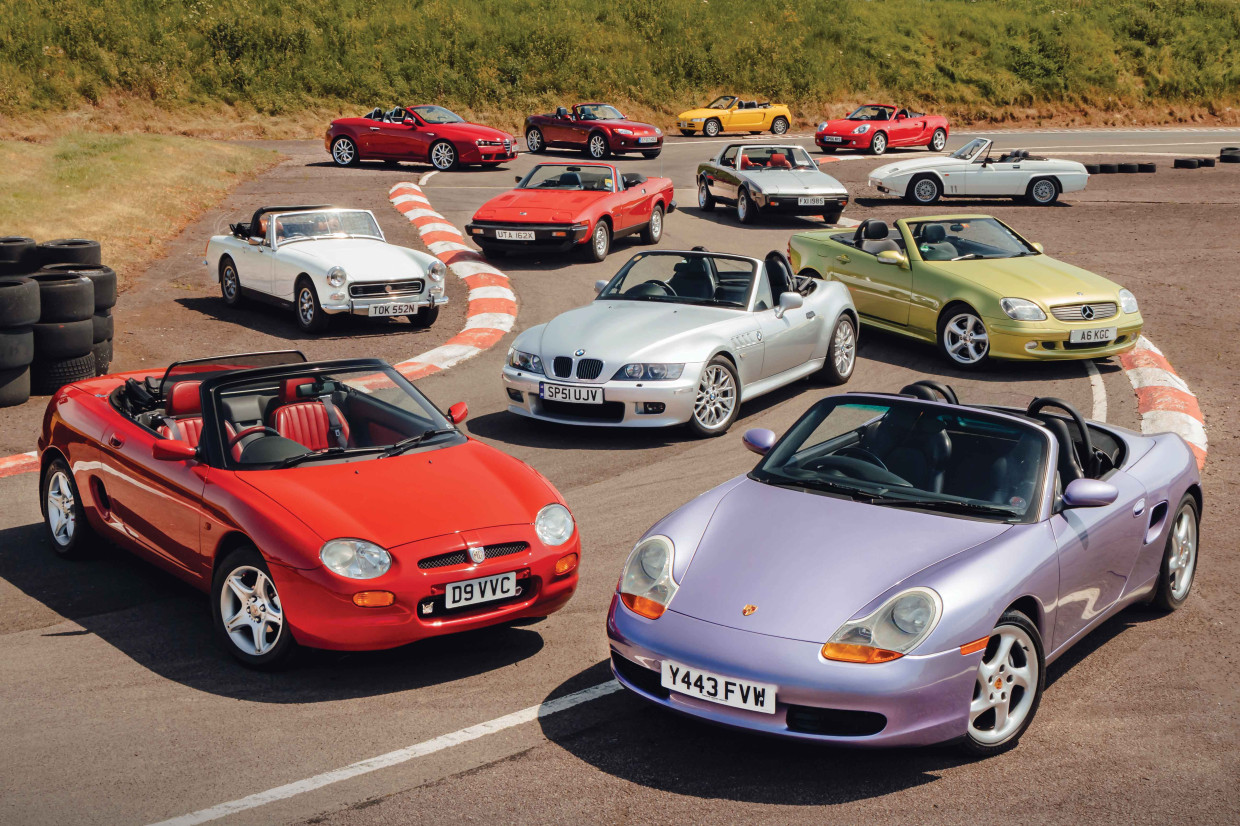 Classic & Sports Car – Four fab, free wallpapers from the August 2026 Classic & Sports Car