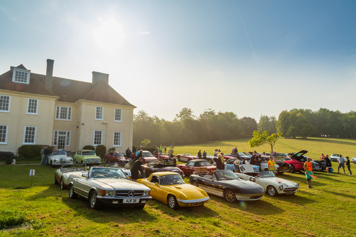 Classic & Sports Car – The Regis TAP