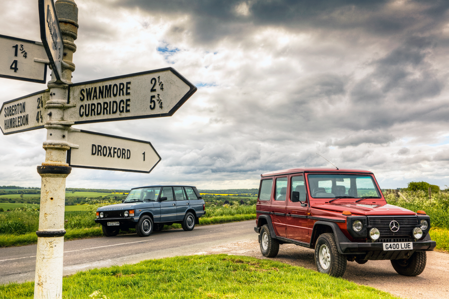 Classic & Sports Car – Luxury on the farm: Range Rover vs Mercedes G-Wagen
