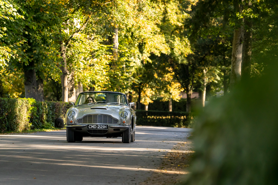 Classic & Sports Car – Aston Martin drive