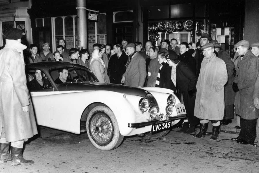 Classic & Sports Car – Fancy owning Stirling Moss’ Jaguar XK120?