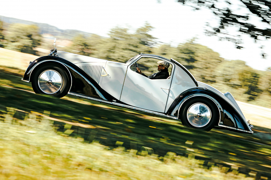 Classic & Sports Car – Four fabulous wallpapers from our December 2021 issue