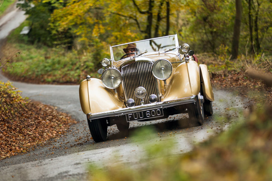 Classic & Sports Car – Four free, eye-catching wallpapers from our January 2022 issue