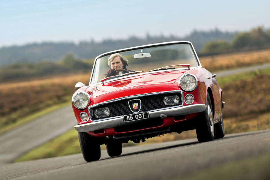 Classic & Sports Car – Abarth 2200 Spider: on a softer note