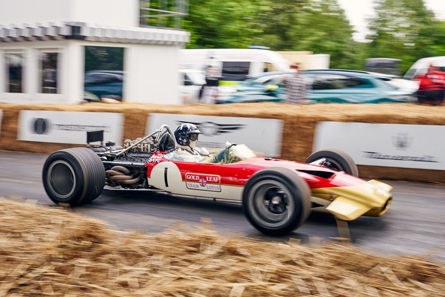 Classic & Sports Car - Goodwood Revival track parades announced