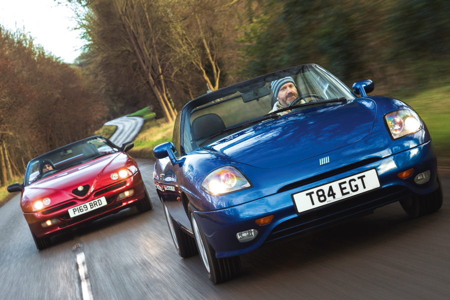 Classic & Sports Car - Alfa Romeo Spider vs Fiat Barchetta: in-house competition
