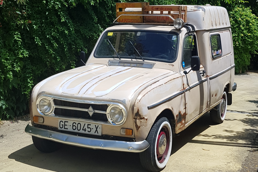 Your classic: Renault 4 F6 Fourgonnette