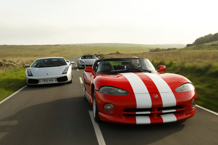 Classic & Sports Car – Porsche Carrera GT vs Dodge Viper vs Lamborghini Gallardo: V10 titans