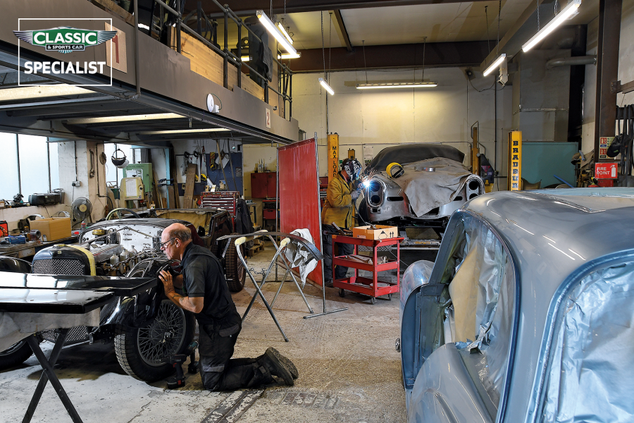 Classic & Sports Car – The specialist: Red Triangle