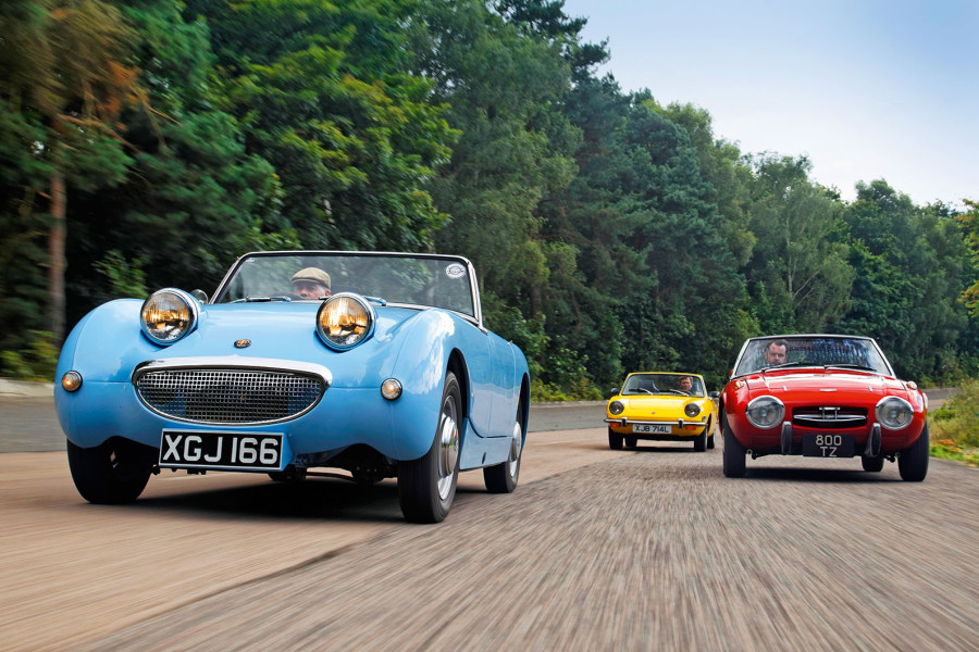 Classic & Sports Car – Austin-Healey Sprite vs Toyota Sports 800 vs Fiat 850 Sport Spider: the little league
