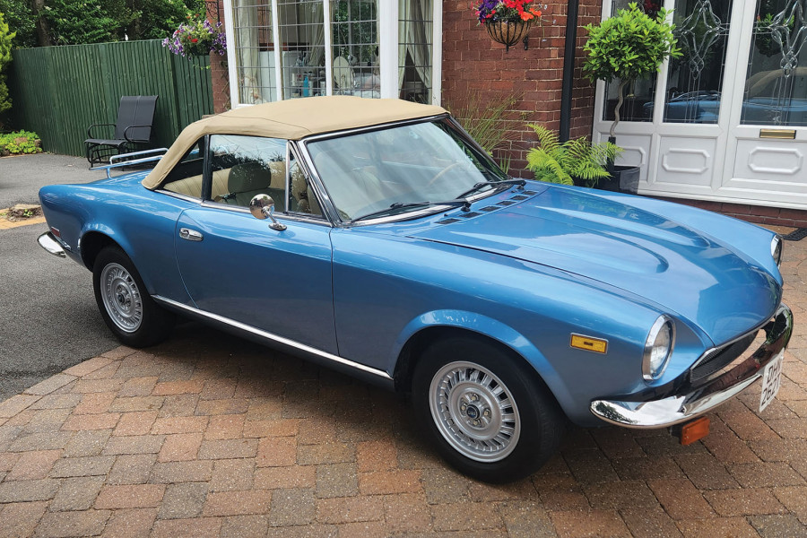 Classic & Sports Car – Your classic: Fiat 124 Sport Spider