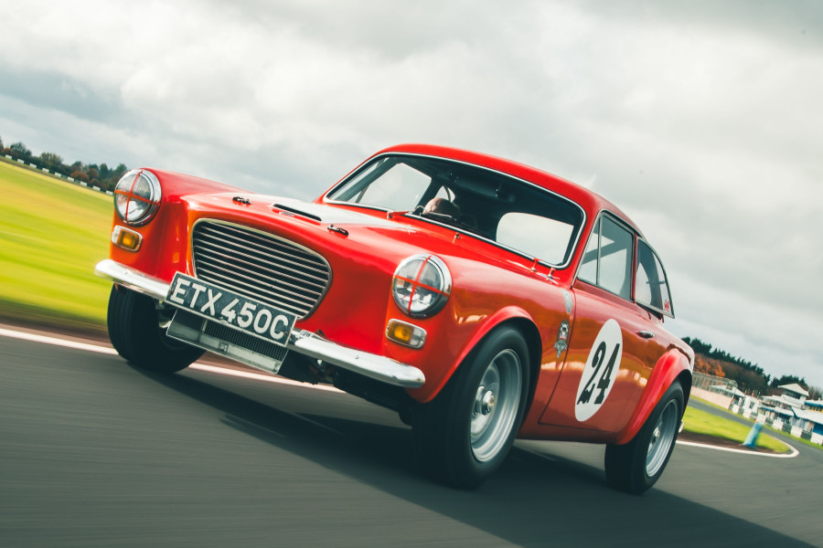 Classic & Sports Car – Gilbern-Chevrolet GT: fire-breathing dragon