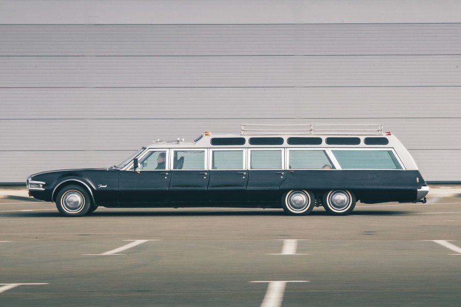 Classic & Sports Car – AQC Jetway 707: meet the Oldsmobile Toronado with 15 seats