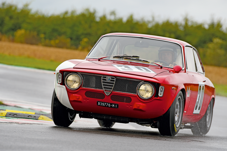 Classic & Sports Car – Driving Jochen Rindt’s Alfa Romeo GTA