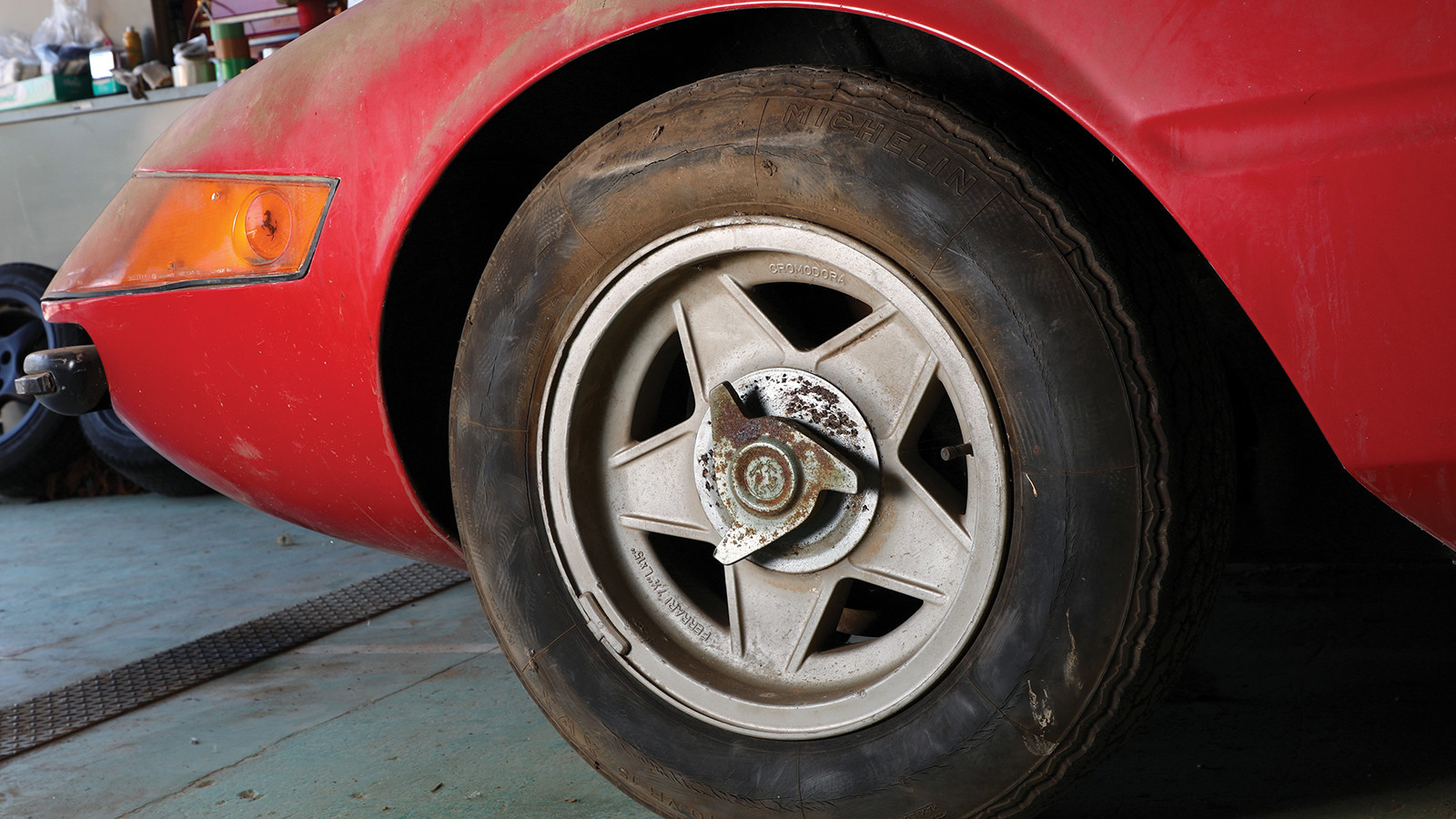Ferrari Daytona barnfind