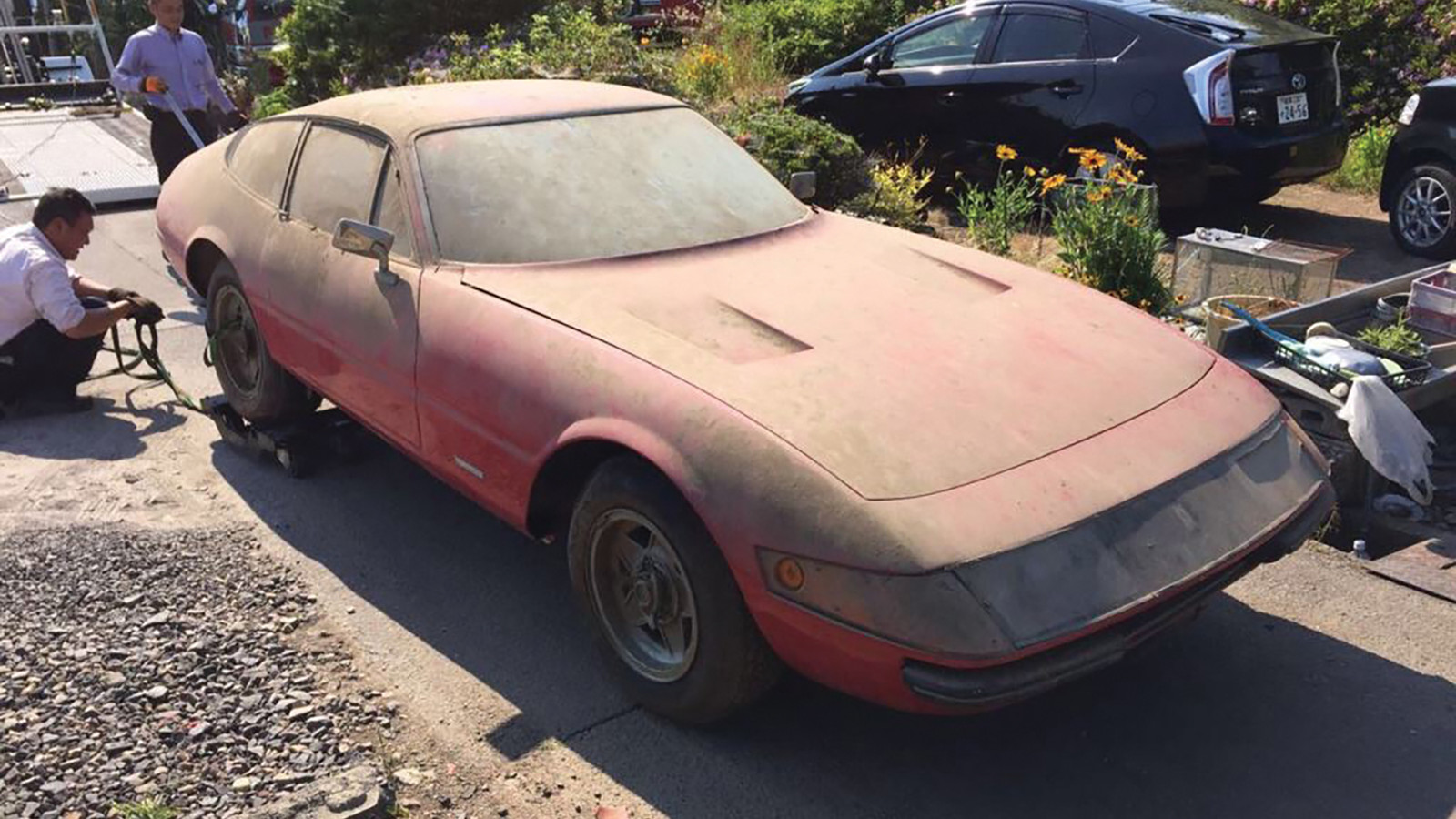 Ferrari Daytona barnfind