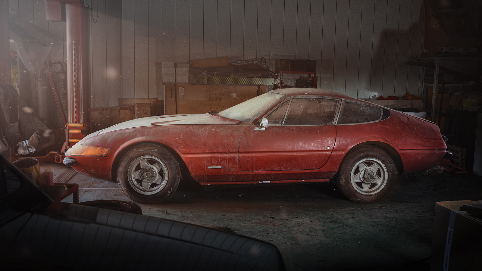 Ferrari Daytona barnfind