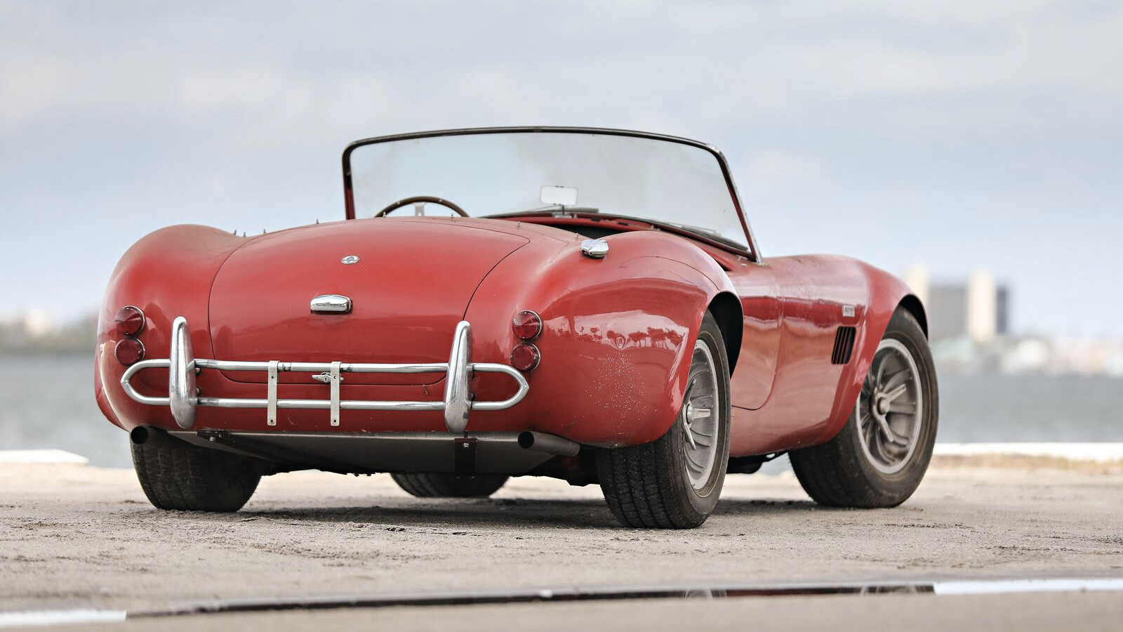 Barn-find Shelby 427 Cobra set to fetch $1m at Amelia Island