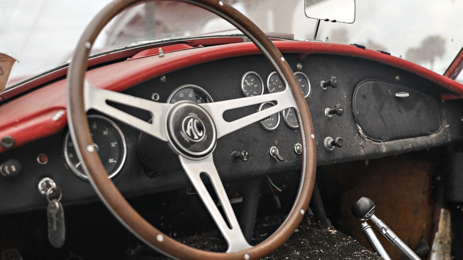 Barn-find Shelby 427 Cobra set to fetch $1m at Amelia Island