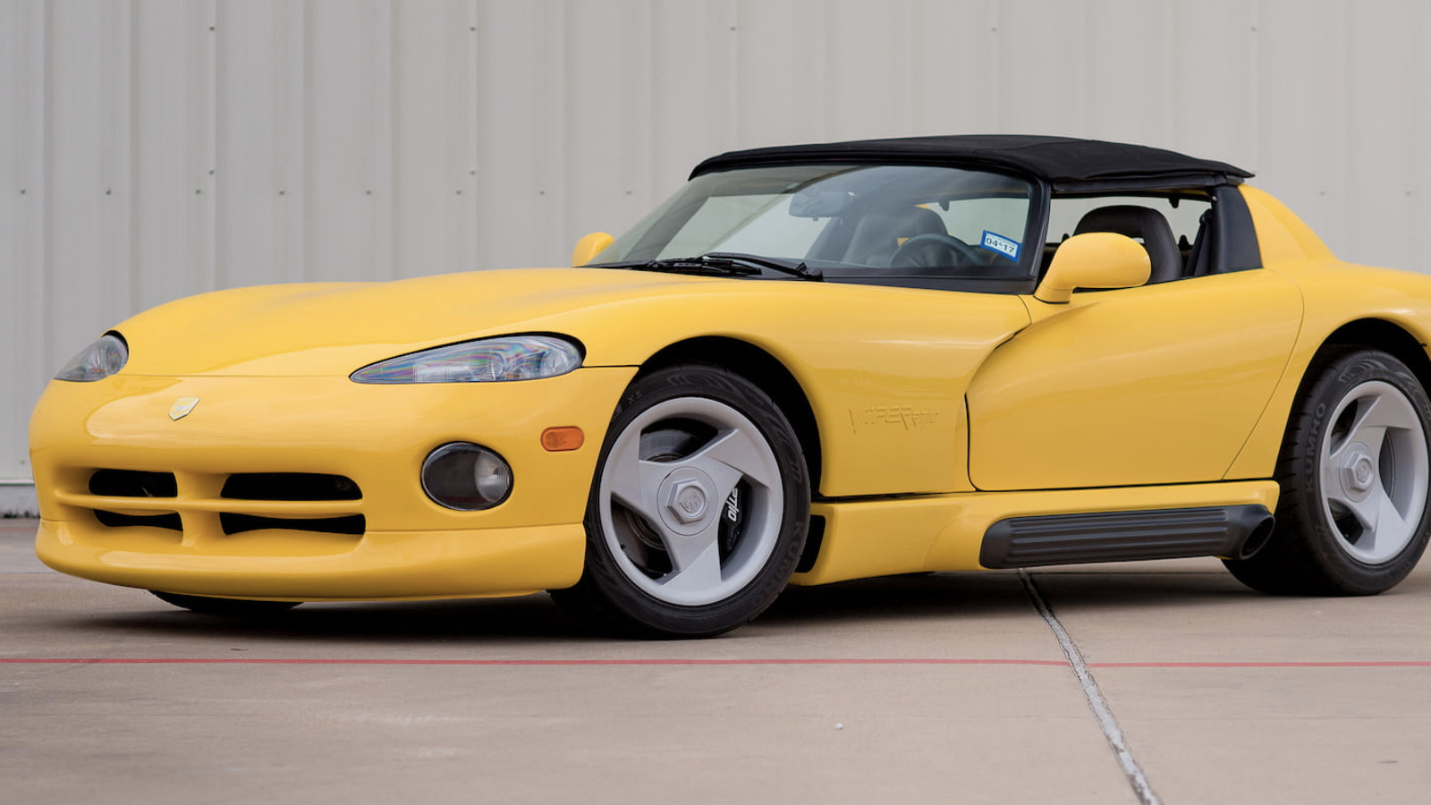 9 Vipers up for grabs at Mecum’s Houston auction