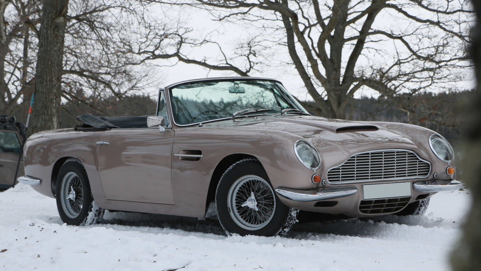 1968 DB6 Volante heads to auction in Paris