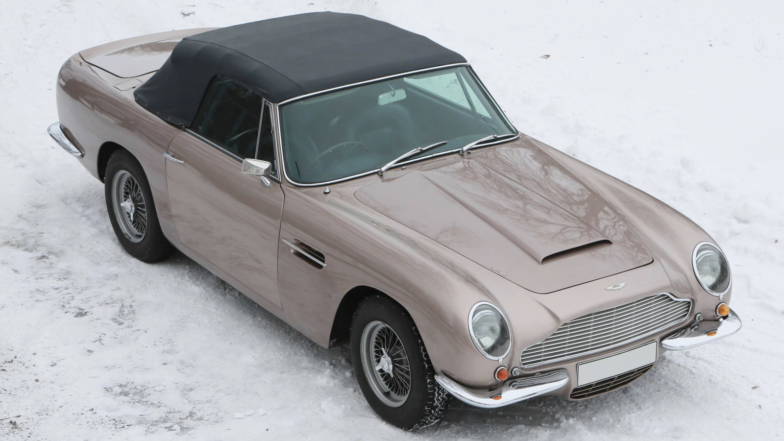 1968 DB6 Volante heads to auction in Paris
