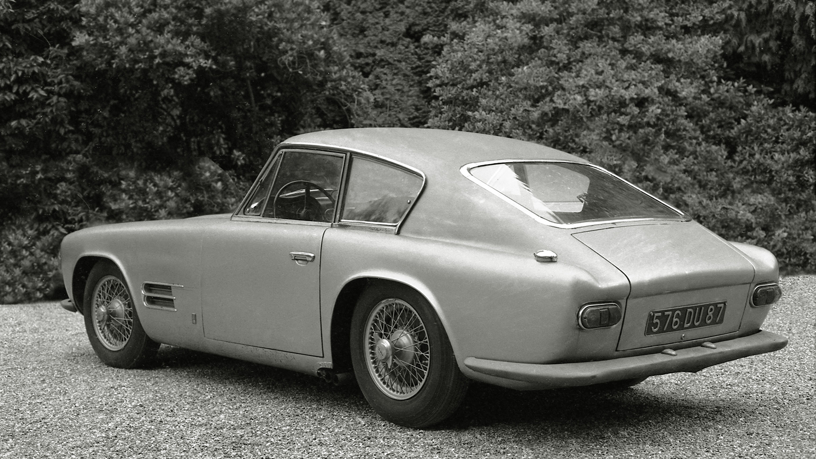 Unique barn-find Jaguar XK140 makes a fortune for charity at auction