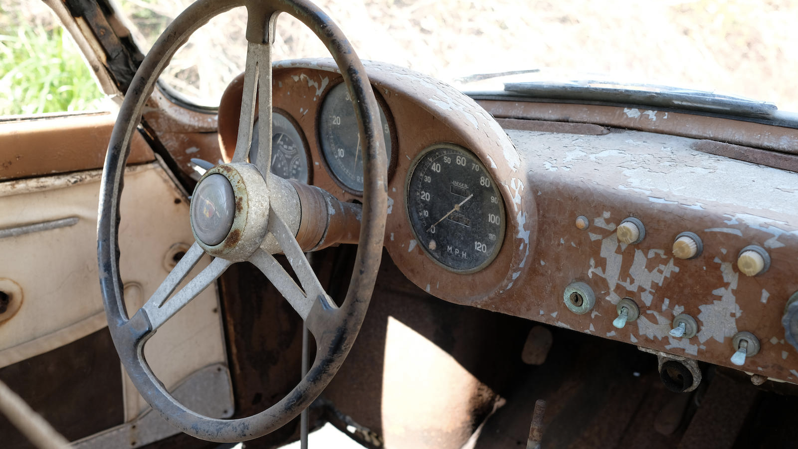 Rare trio of TV barn-find Fiat-Abarths set for auction
