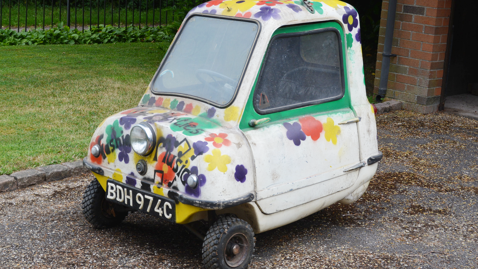 World’s smallest car up for auction this week