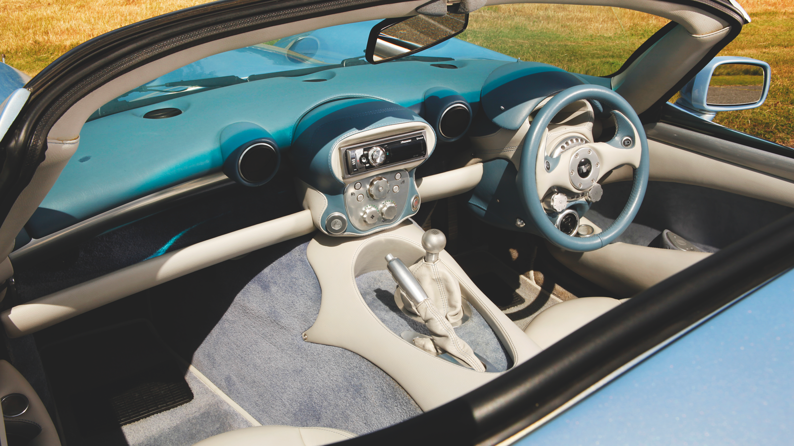 Ten of the best classic Targa top sports cars
