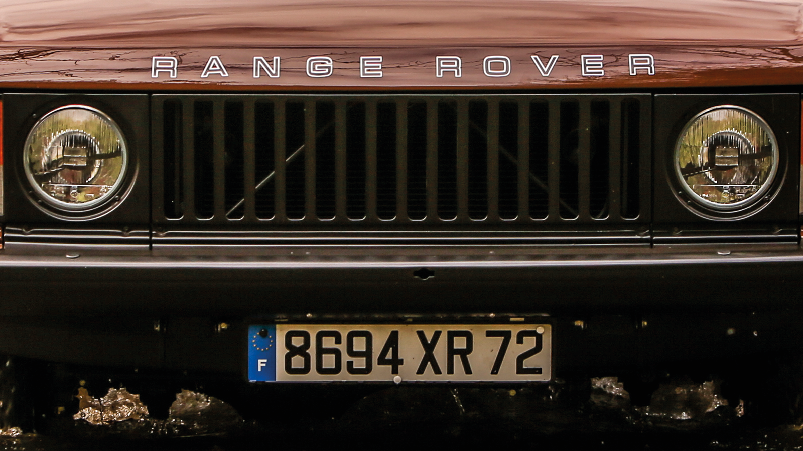 This custom roofless Range Rover was inspired by Bond
