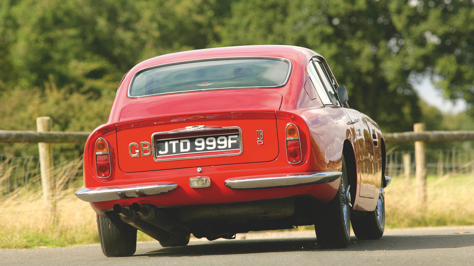 Sports cars for the family: classic GTs with four seats