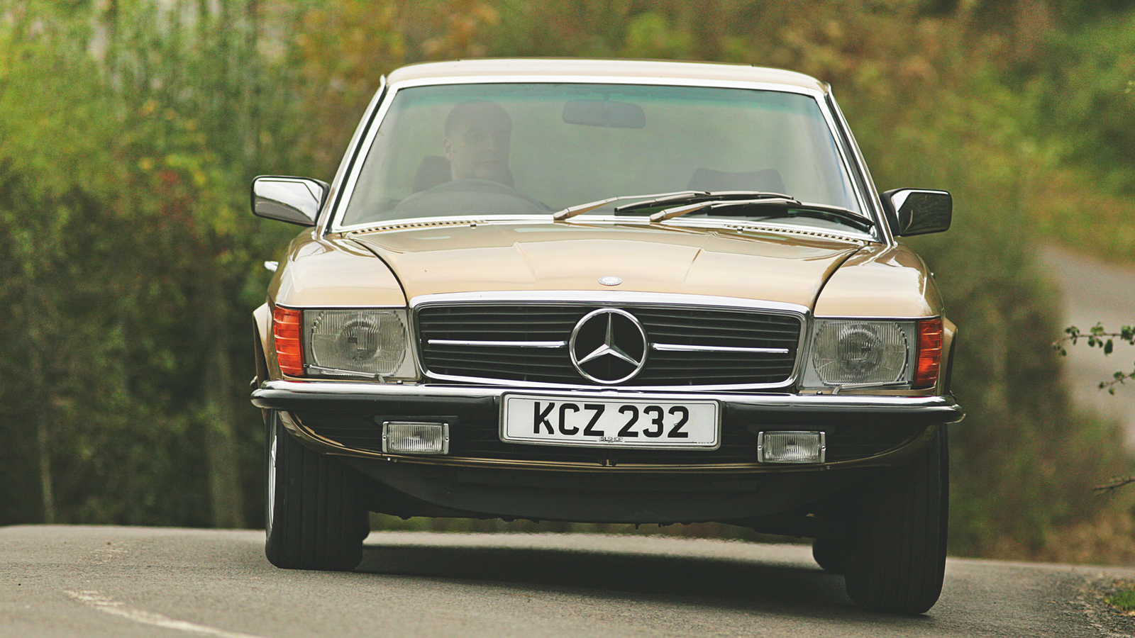 Sports cars for the family: classic GTs with four seats