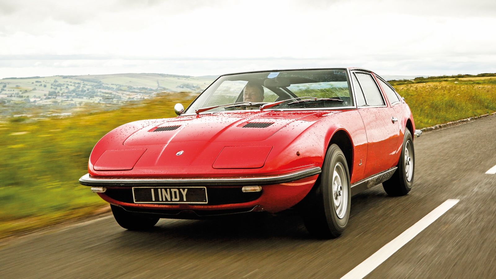 Sports cars for the family: classic GTs with four seats