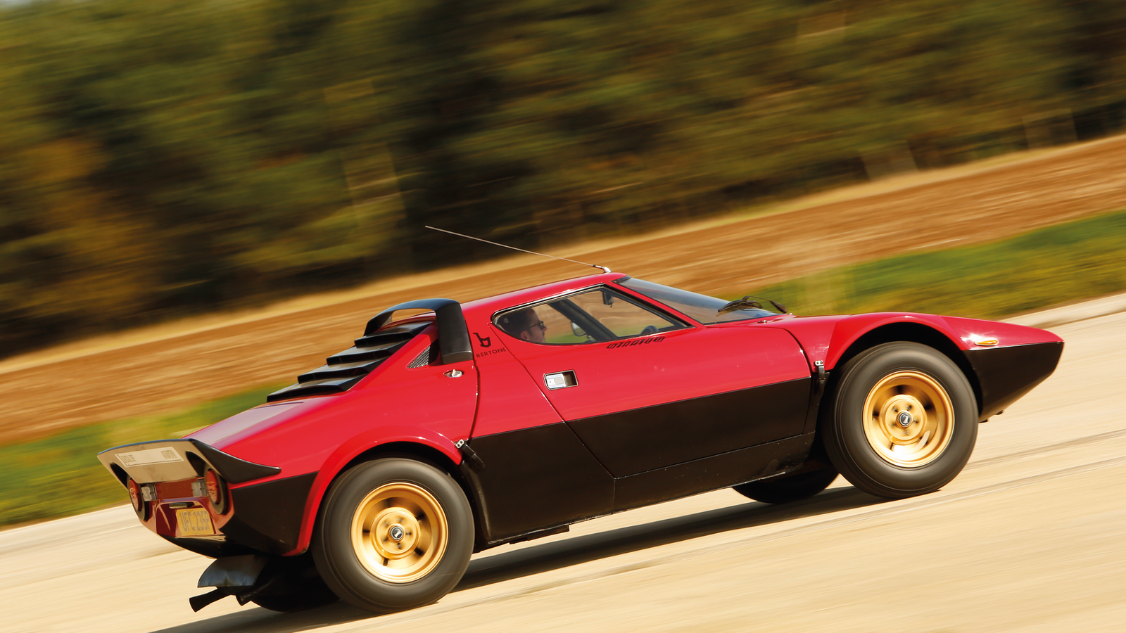 25 greatest drivers' cars of all time
