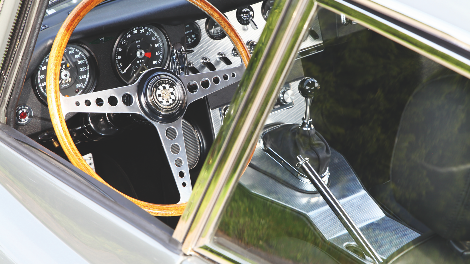 The 60s GTs that tried to beat the Sting Ray