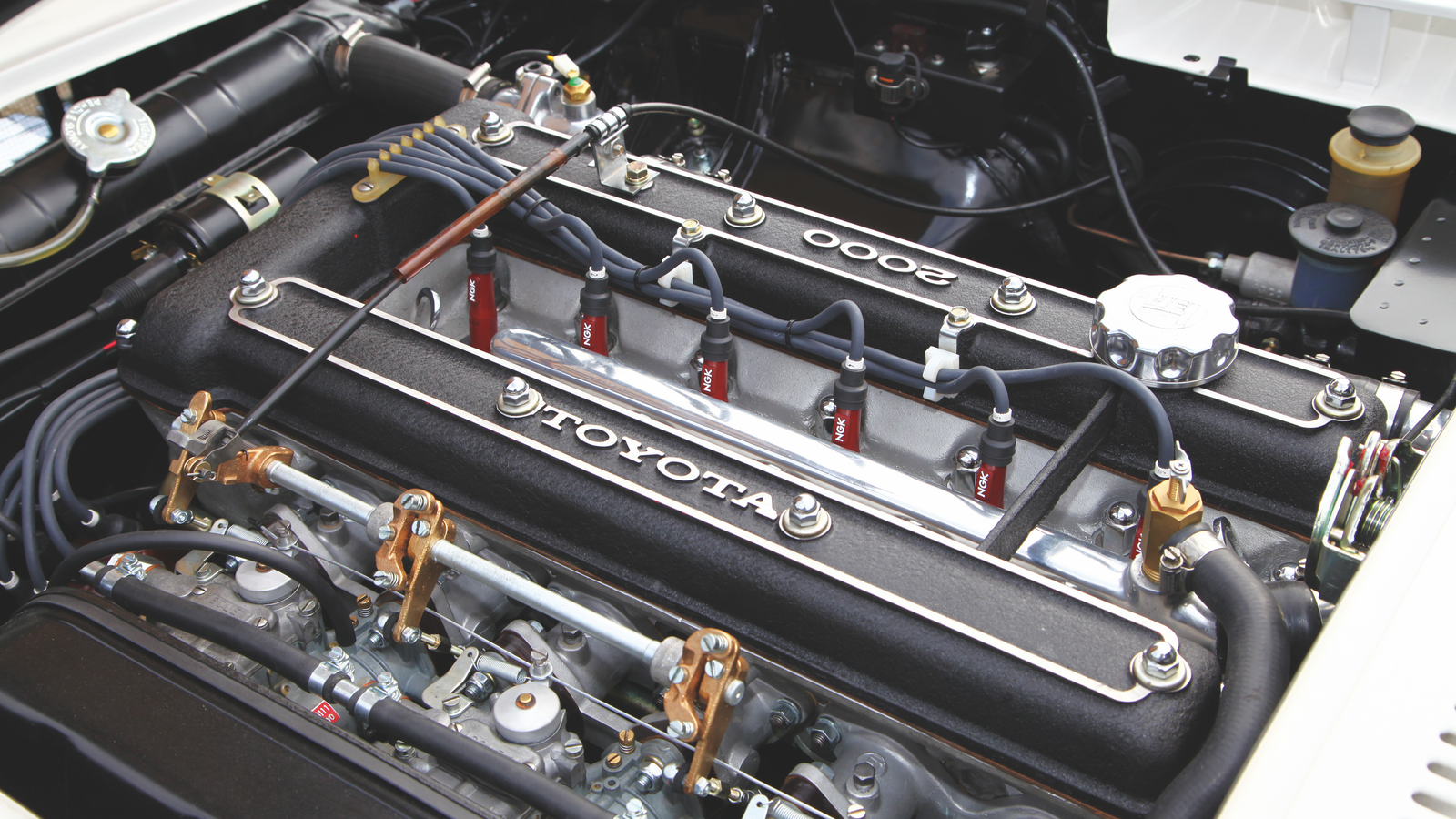 The 60s GTs that tried to beat the Sting Ray